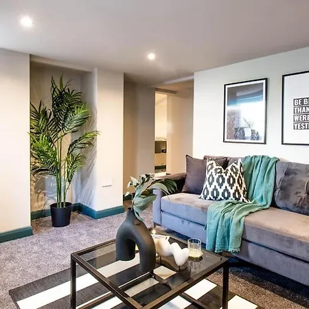 Cobden House - 5 Bed, 5 En-suite * ليدز
