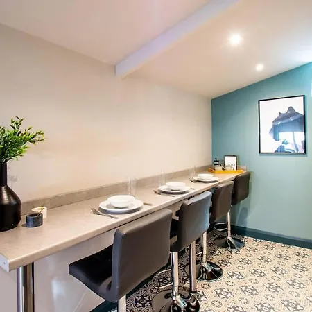 Cobden House - 5 Bed, 5 En-suite * ليدز